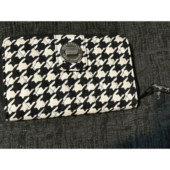 VERA BRADLEY MIDNIGHT HOUNDSTOOTH Turn Latch Wallet - Picture 1 of 12